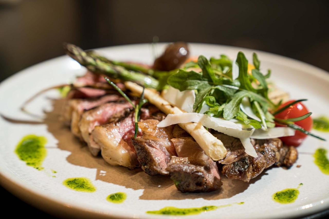 Peppers Waymouth Hotel Adelaide Exterior photo A steak prepared with a balsamic glaze