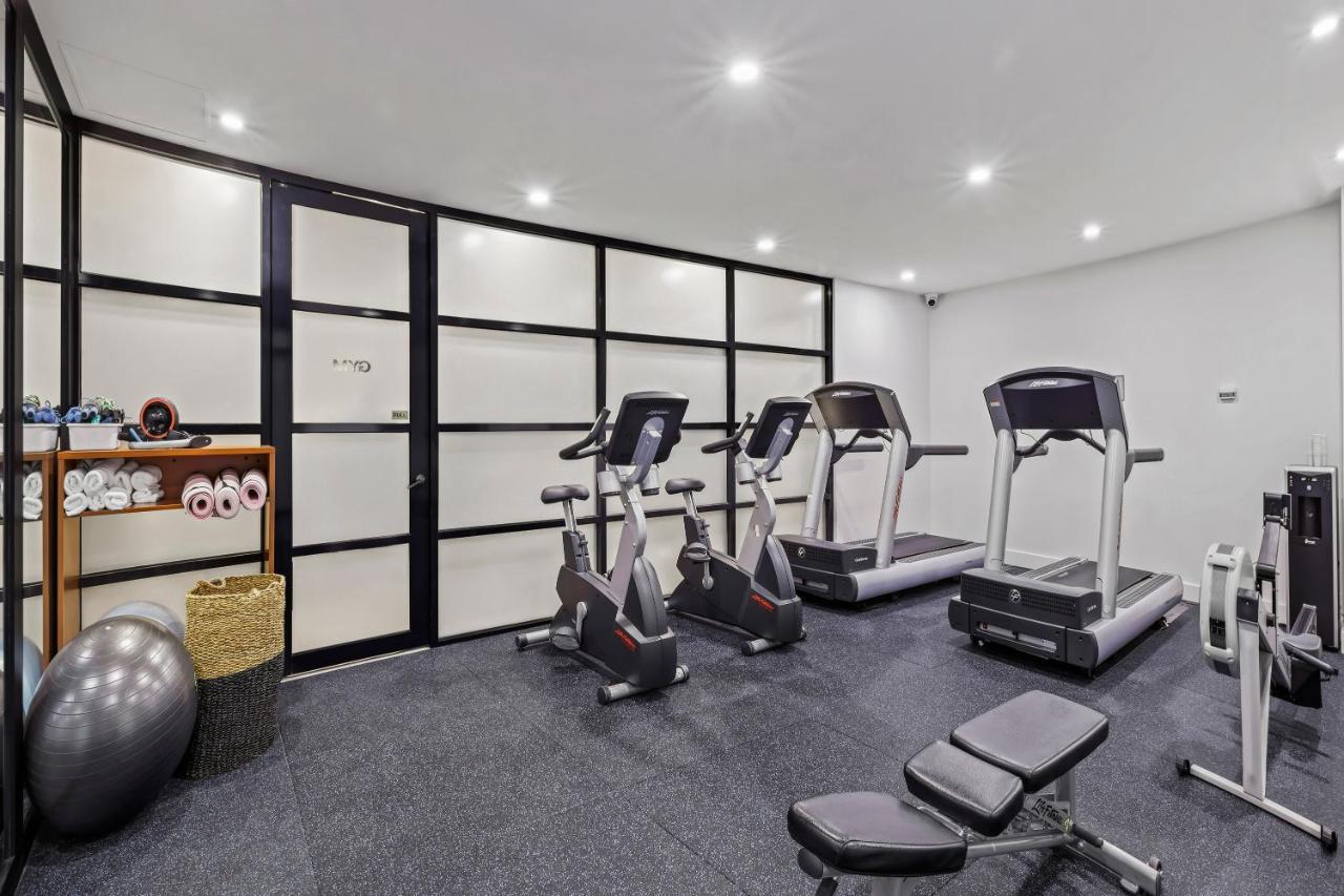 Peppers Waymouth Hotel Adelaide Exterior photo A home gym